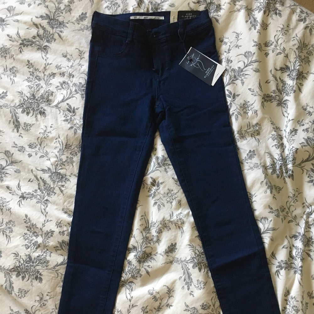 ZARA Trafaluc High Elasticity Cropped Skinny Jeans